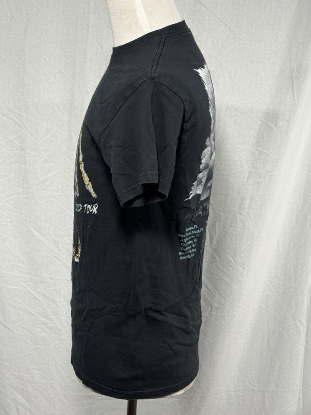 Korn 2024 Tour Tshirt Black Medium Skeleton Fingers Gojira Spiritbox - Picture 6 of 8
